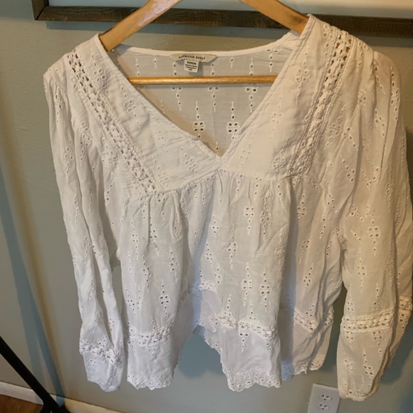 American Eagle Outfitters Tops - Lace eyelet blouse.